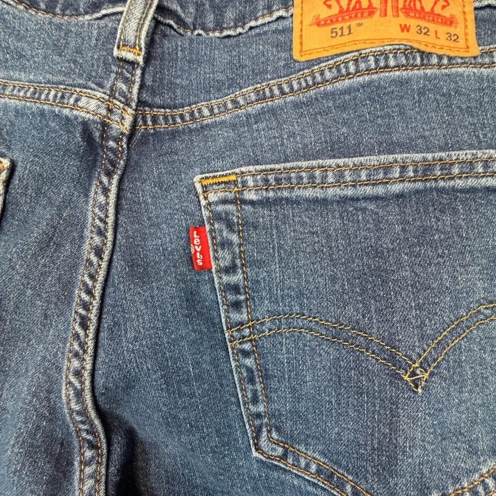 Levi's‎ 511 Slim Fit Jeans Mens 32x32 (Fits 32x31) Blue Fade Medium Wash Denim